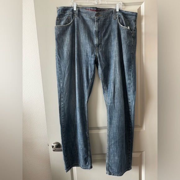 Levi’s Relaxed Straight - Picture 1 of 4